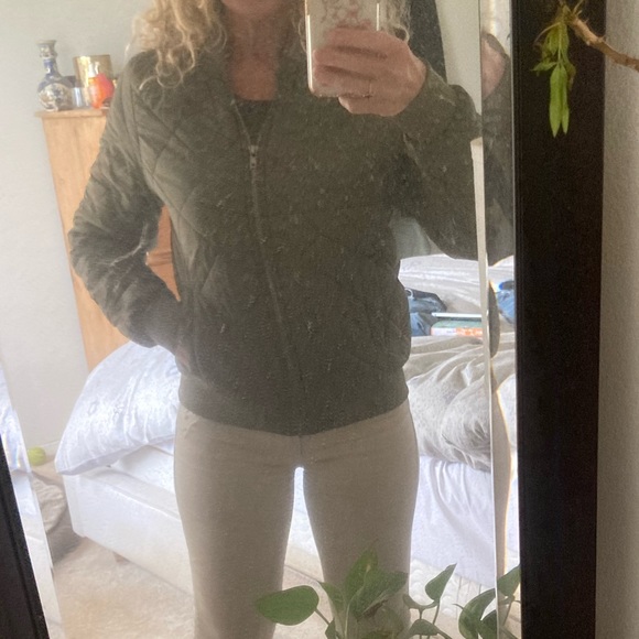 Outerwear light puffer jacket size 2 - Picture 5 of 8